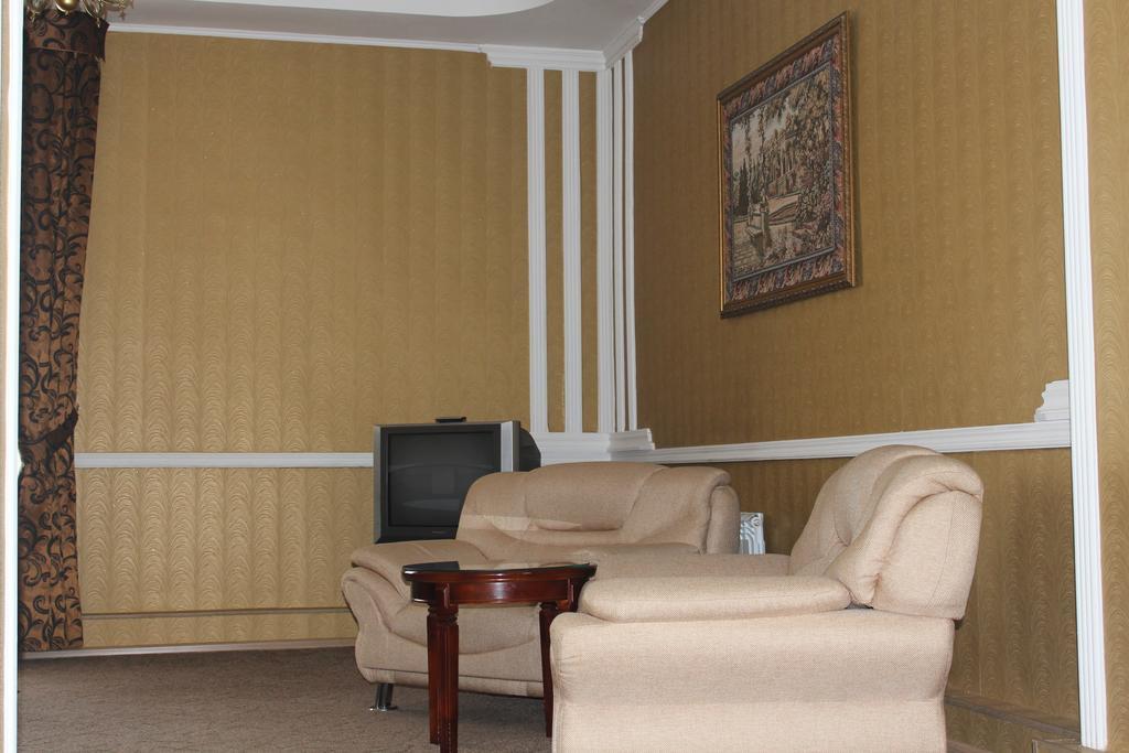 Hotel Edem Karagandy Chambre photo