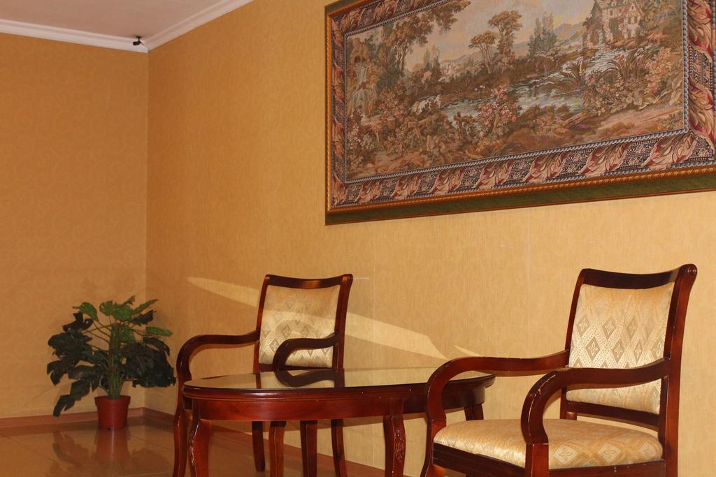 Hotel Edem Karagandy Extérieur photo