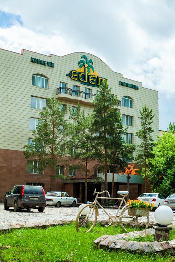 Hotel Edem Karagandy Extérieur photo