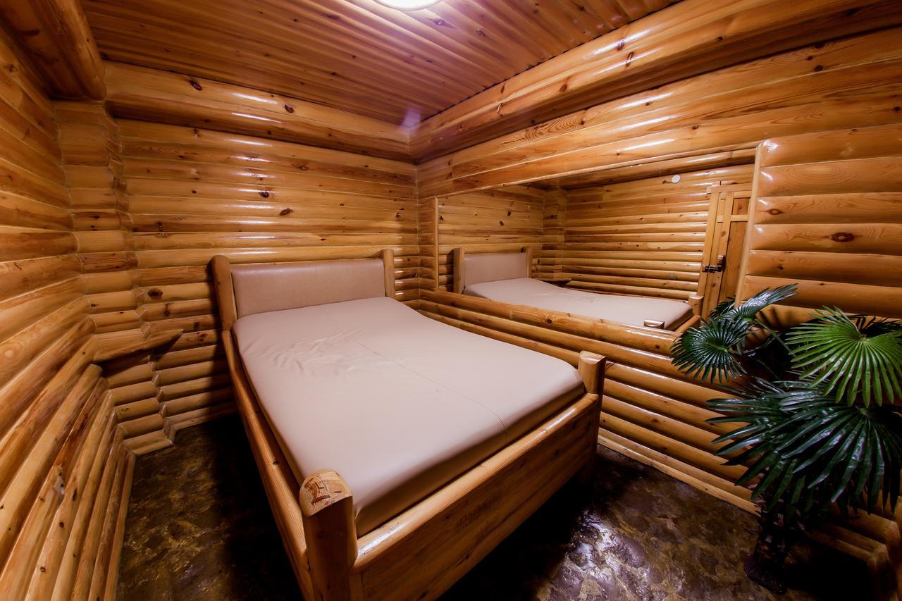 Hotel Edem Karagandy Extérieur photo