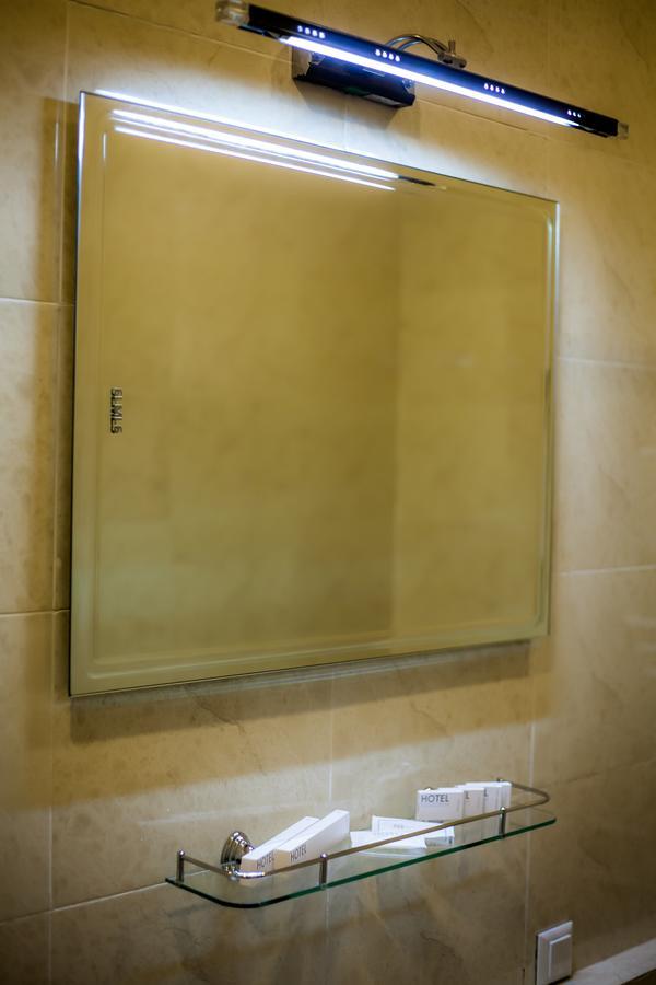 Hotel Edem Karagandy Extérieur photo