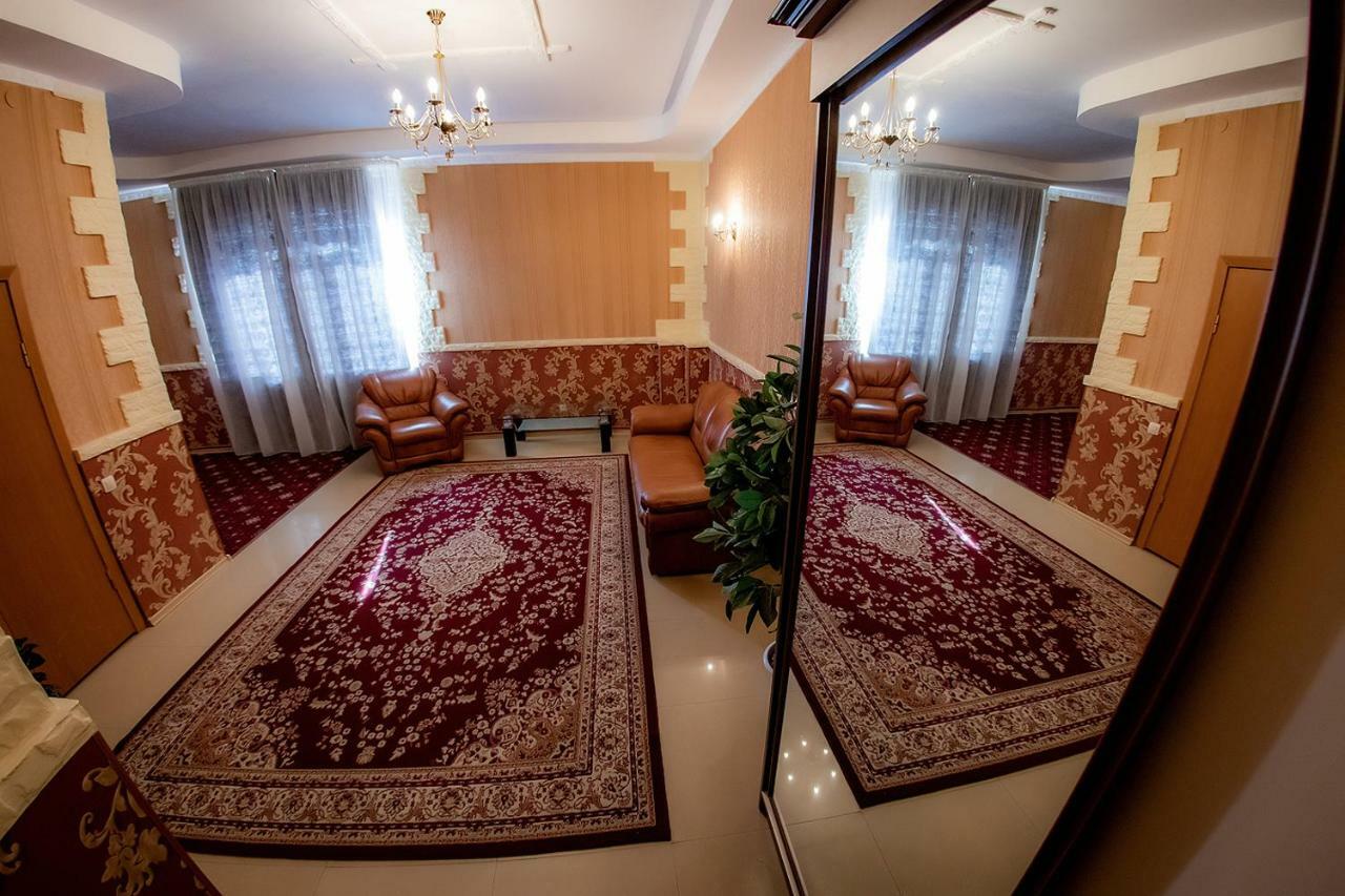 Hotel Edem Karagandy Extérieur photo