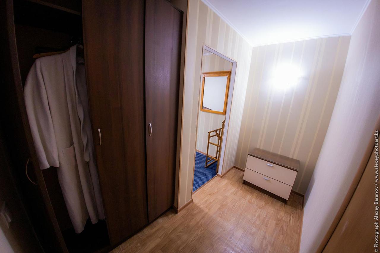 Hotel Edem Karagandy Extérieur photo